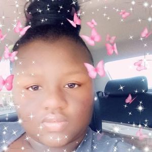 Meet your Posher, Mikena